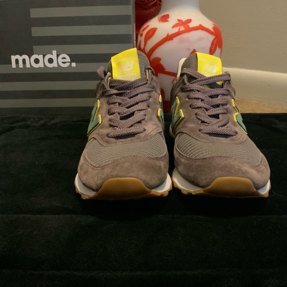 New Balance Women’s 574 Exclusive Made in USA (NYC Embroidered on Heel) - Picture 2 of 6